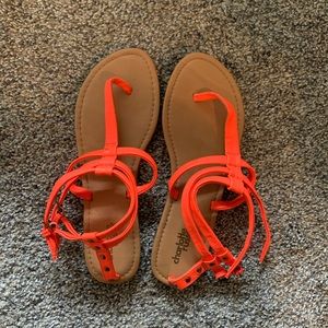 NWOT Sandals
